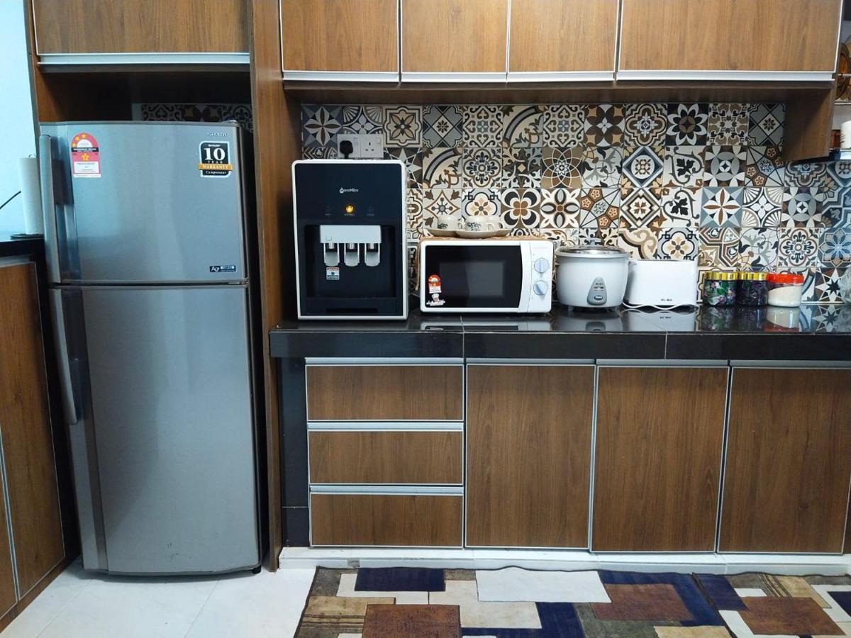 Kayu Cengal Homestay 斯里伊斯兰德 外观 照片